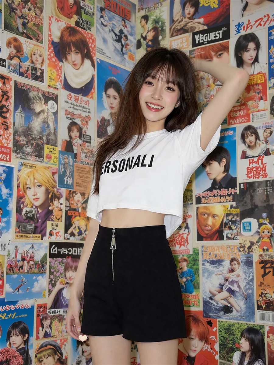 شورت نسائي قصير على شكل حرف A مع نسيج مسامي وحزام خصر قابل للتعديل للعطلات المثالية على الطراز الكوري الأنيق اليومي