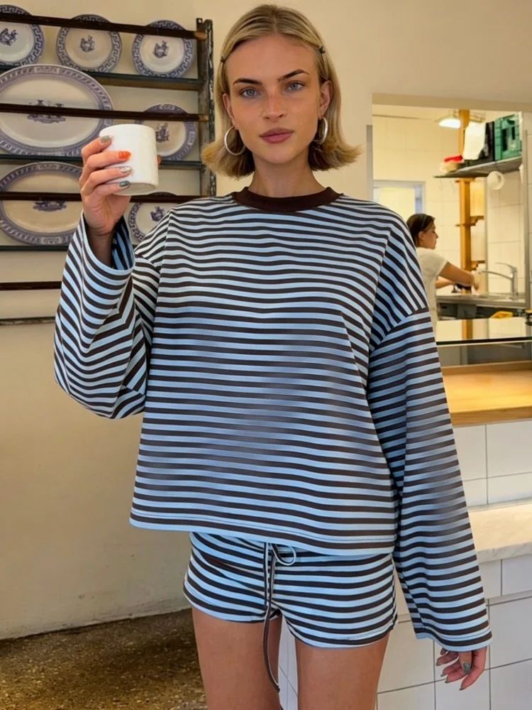 Apprabant Women's Stripe Loose Casual T-shirt O-Neck Long Sleeve Contrasting Patchwork Straight Fit Top Fashion Streetwear