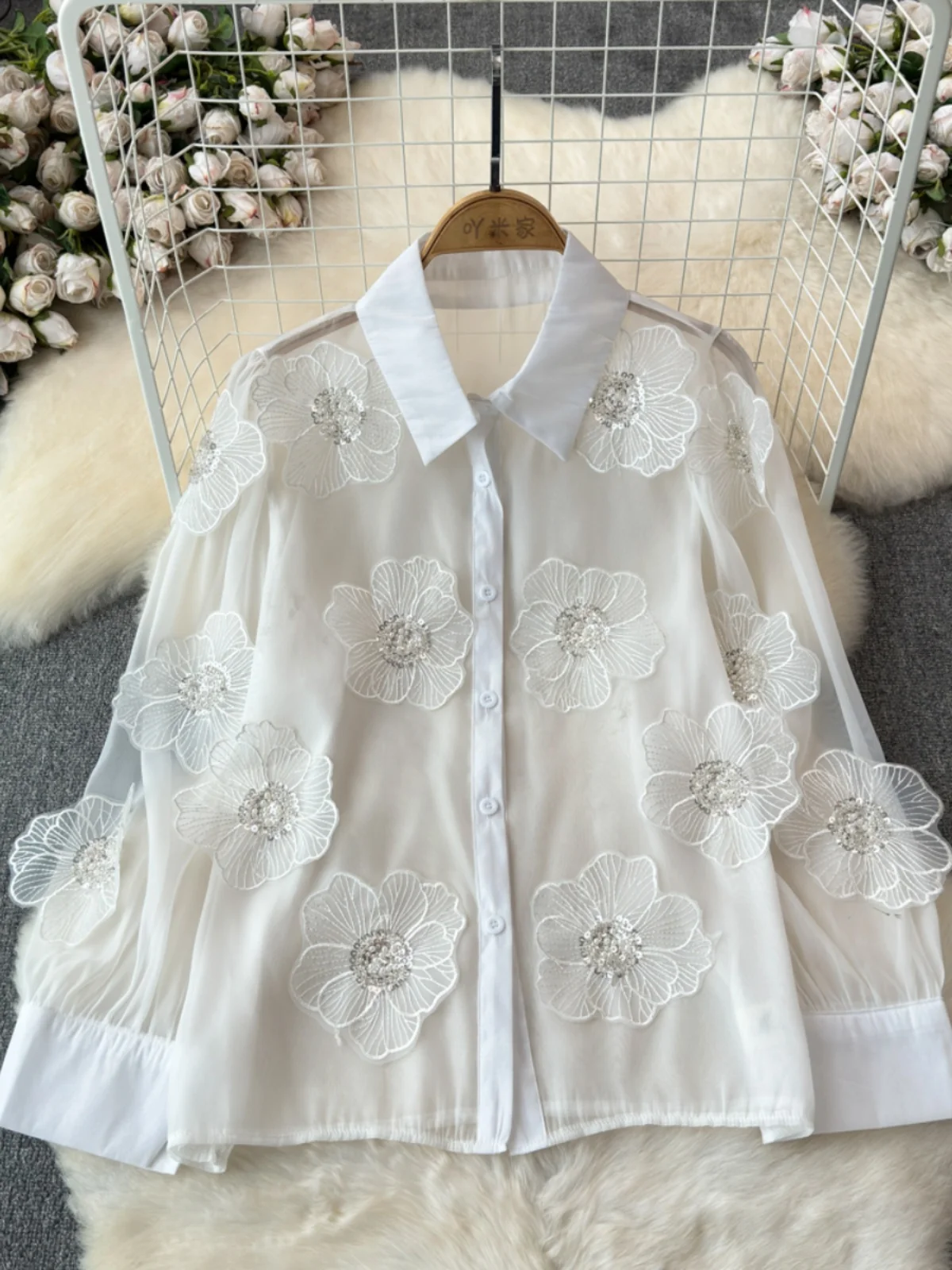 

White Women's irt Spring 2025 Early Season New Design Sensation Small ence Bead Embellied 3D Flower Blouse Top
