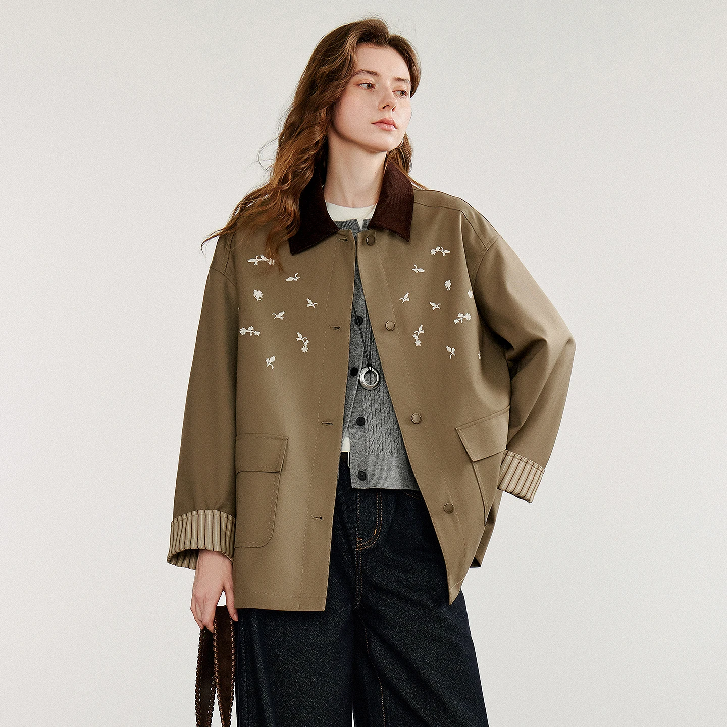 TOYOUTH المرأة سترة معطف 2025 الخريف جديد الحظيرة نمط المتناقضة اللون الربط متوسطة طويلة ملابس العمل خندق معطف