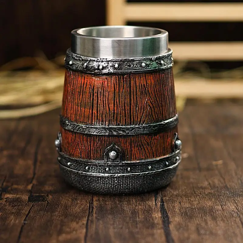 

Beer Stein Simulated Wooden Barrel Stainless Steel Double Wall Cocktail Mug 550ml Handle Handmade Bucket Shaped Drinkware Supply