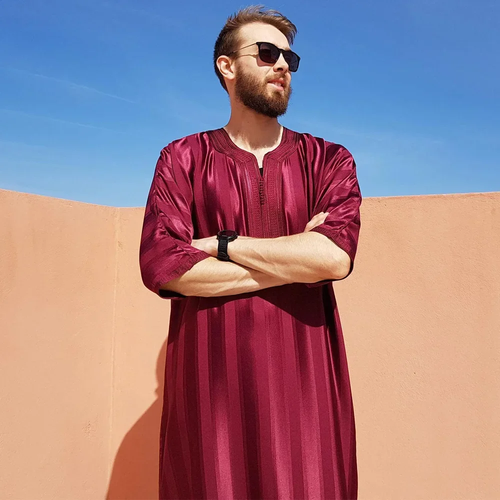 New Muslim Men Kaftan Robe Satin Embroidery Jubba Thobe Saudi Arab Thoub Turkey Islamic Casual Dress Ramadan Traditional Clothes