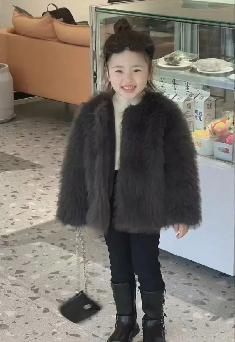 

Girls' Faux Fur Coat Winter Stylish Thick Warm Clothes Children's Round Neck Jacket Cotton Outerwear For Kids TR399