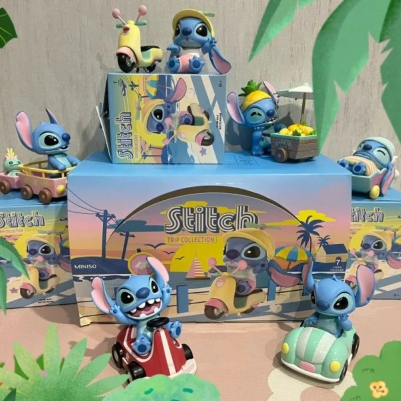 Miniso Kawaii Mystery Box Disney Stitch Lilo & Stitch Tour Series Blind Box Anime Figure Doll Desktop Ornament Toy Regalo di compleanno