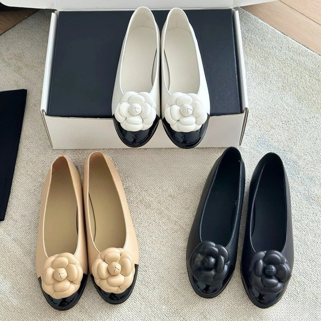 

2026 New Women's Camellia Ballet Flats Color Block Splicing Dance Shoes Gentle Lady Style Slip-On Shoes Casual Daily Wear