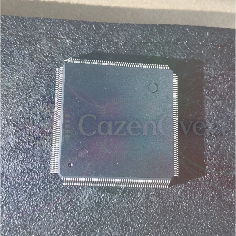 5piece XC2S50-5PQ208C XC5210-5PQ208C QFP-208