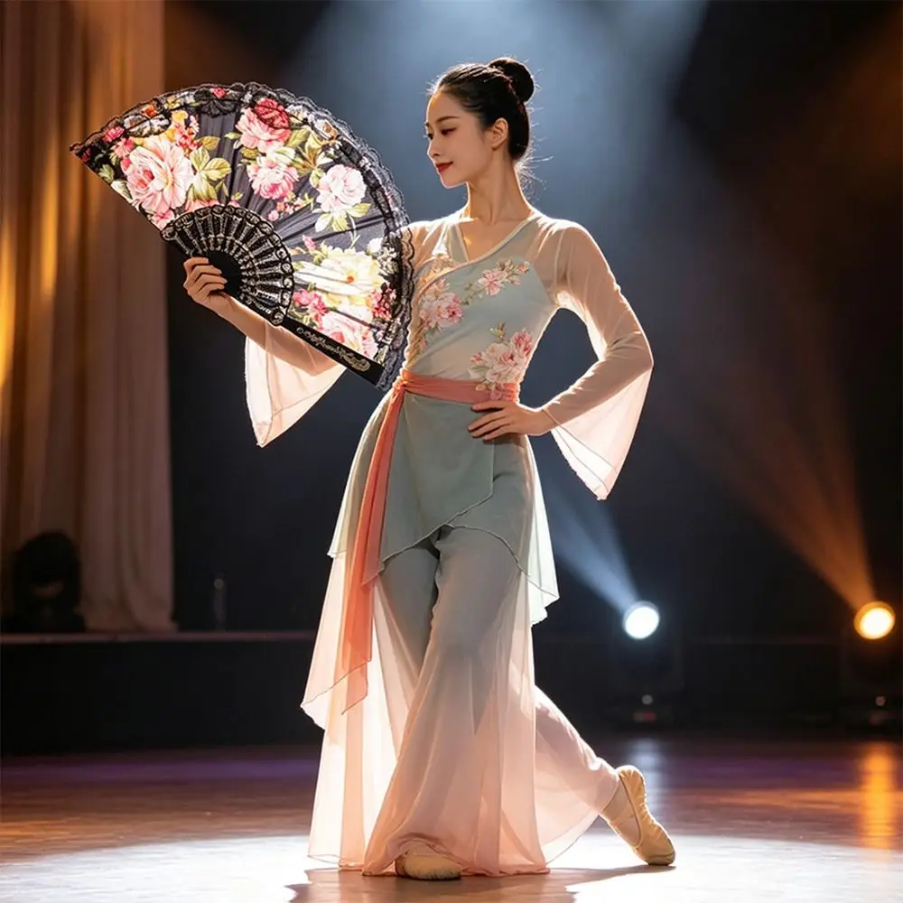 Gifts Foldable Lace Hand Fan Flower Pattern Decorative Fan Chinese Style Fan Folding Fan Photo Props