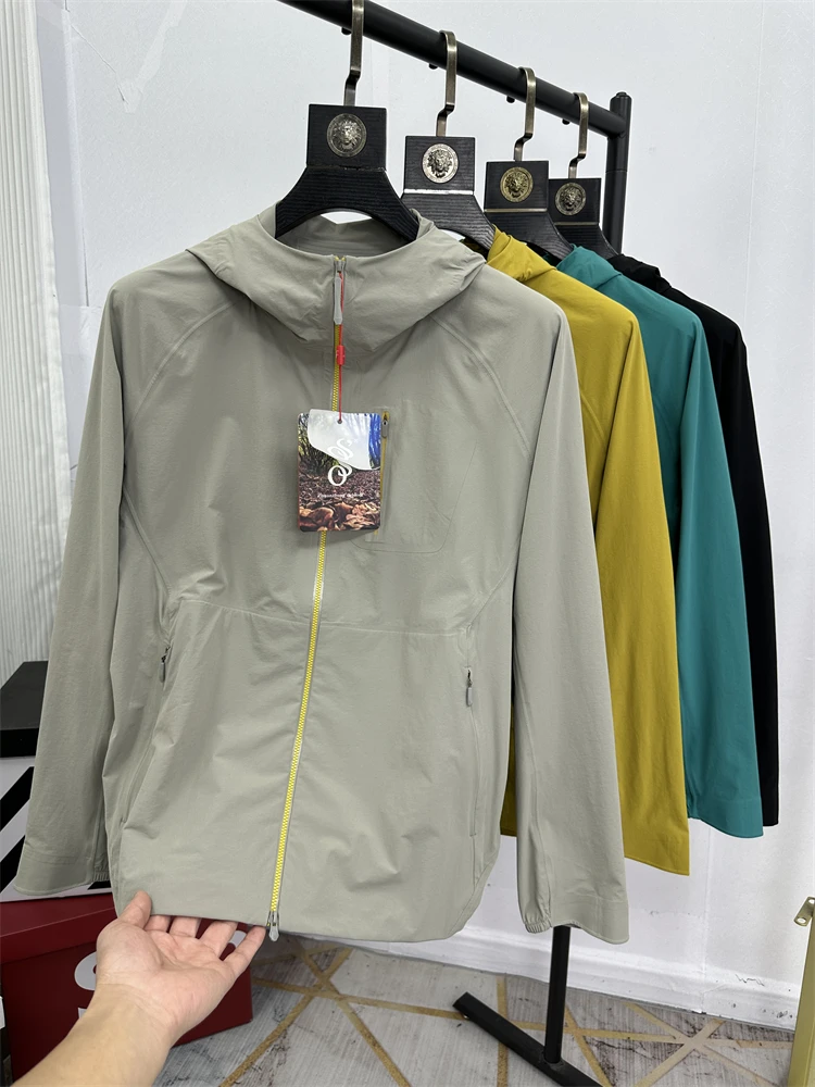 

Outdoor Faionable High-End Fiing Jaet Men's Hooded Qui Dry Lightweight Breathable Waterproof Sun Protection Coat
