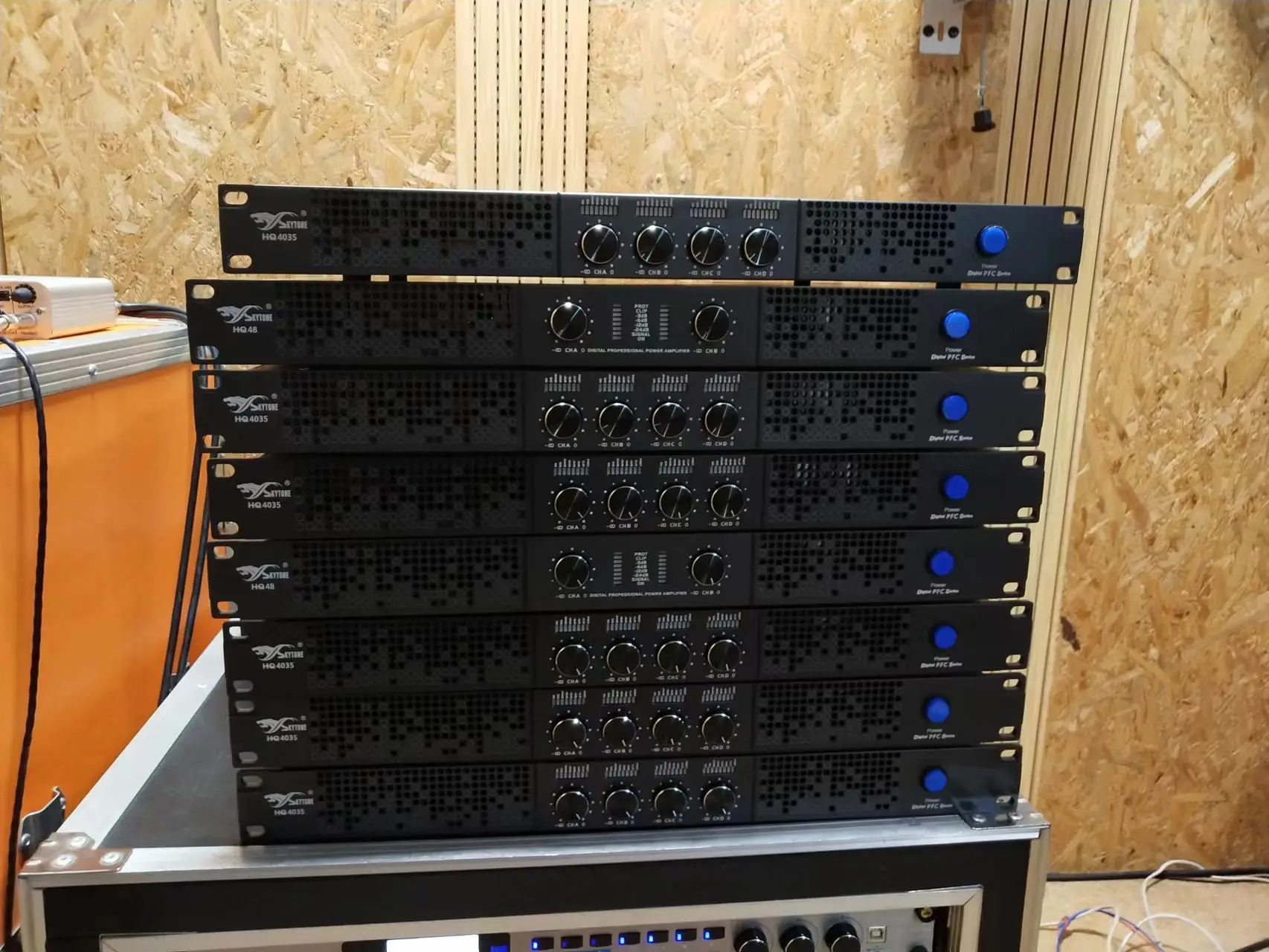 4x3500w Class D 60V-300V Widely Voltage HQ4035 Professional Power Amplifier