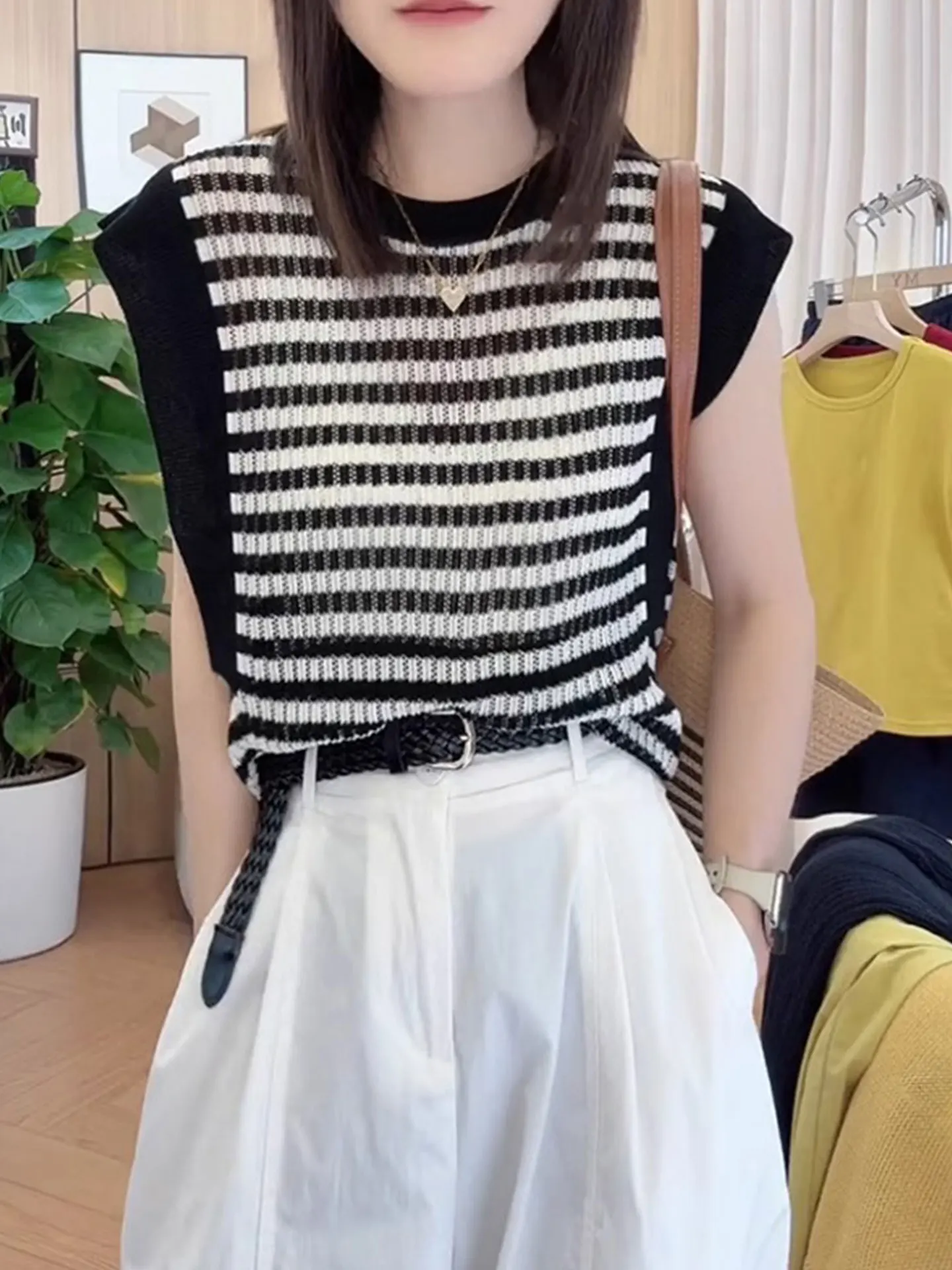 

Модный повседневный трикотажный топ с круглым вырезом и цветовыми блоками, лето 2025, женская футболка из смесового шелка, корейский стиль, прямой крой