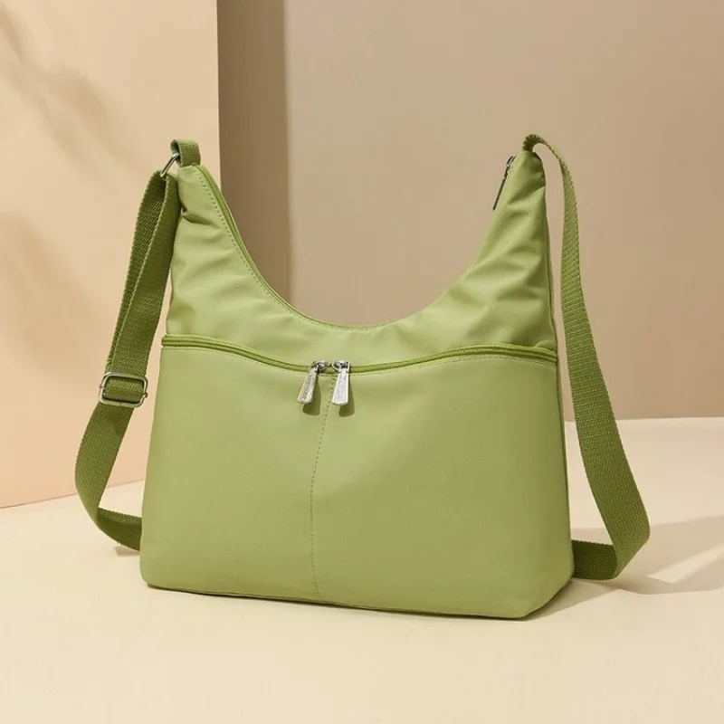 

Trendy Designer Paris Fashion Leather Crossbody Handbag Elegant Unique For Women Commuter Large Capacity