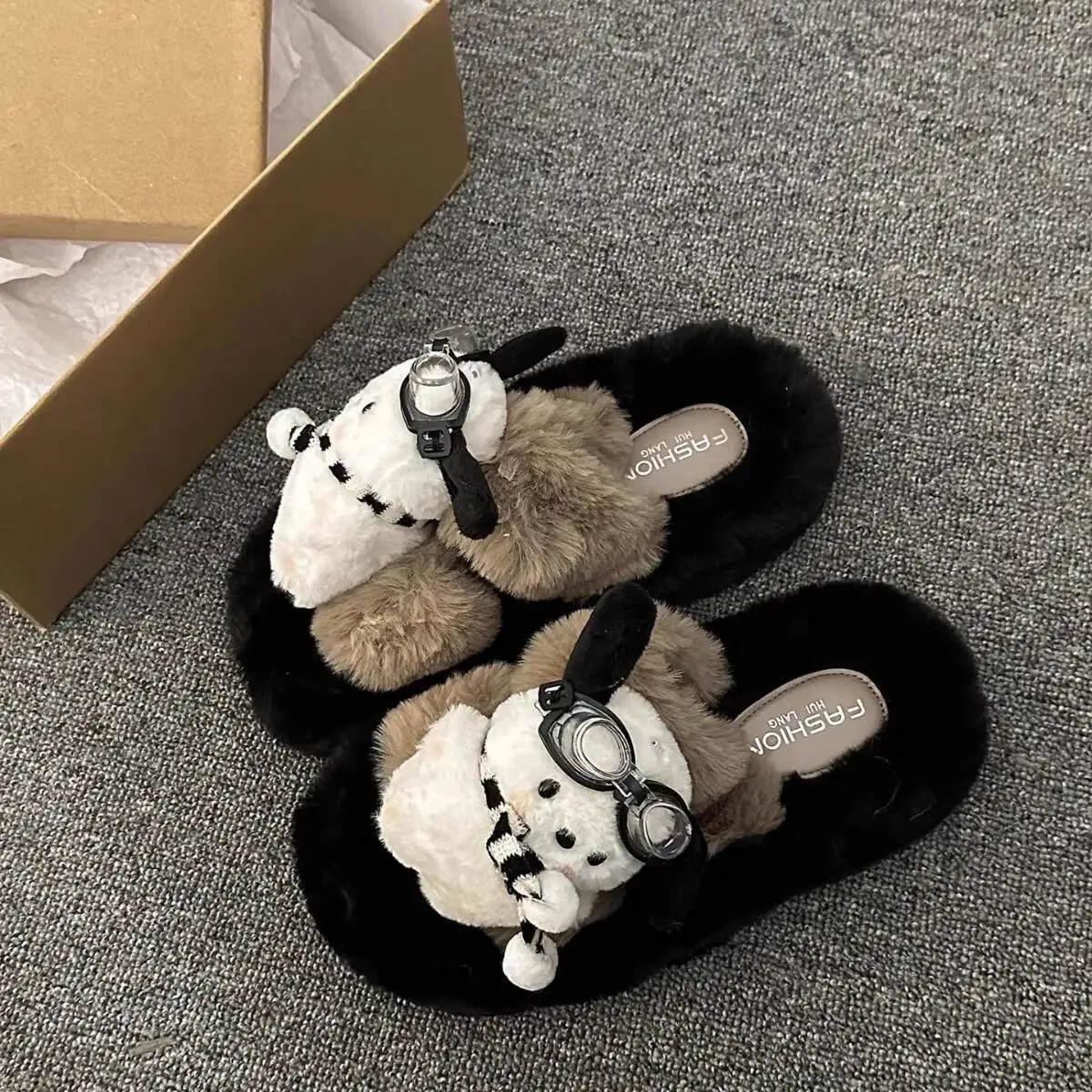 

2025 New Autumn Winter Cute Cartoon Pochacco Furry Slippers Women's Thick Soled Quiet Home & Outdoor Cotton Slippers