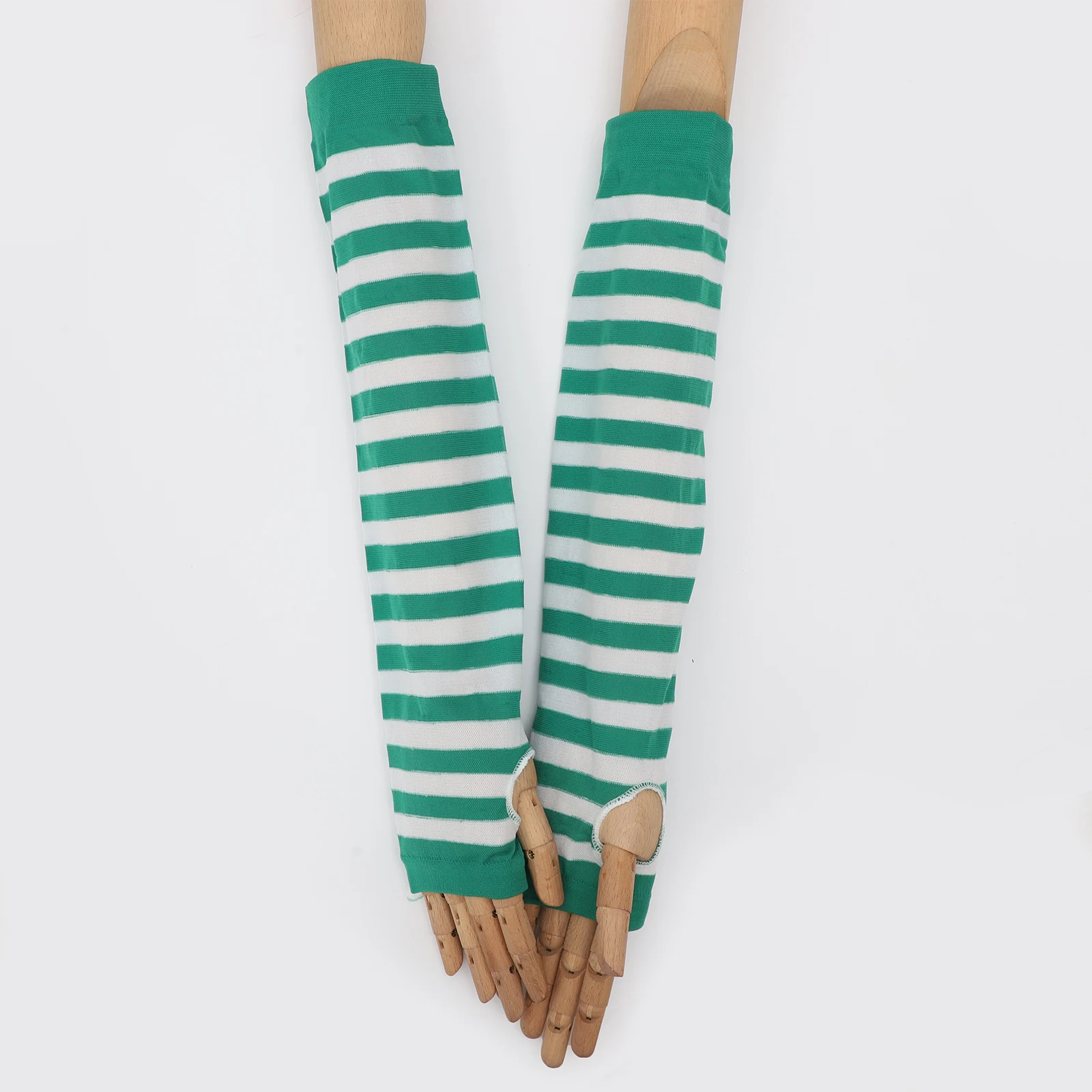 1 ชุด Unisex หมวกเนคไท Badge สร้อยข้อมือผ้าพันคอแขนแขนและถุงน่องเครื่องแต่งกายอุปกรณ์เสริมเทศกาล Props สําหรับคอสเพลย์