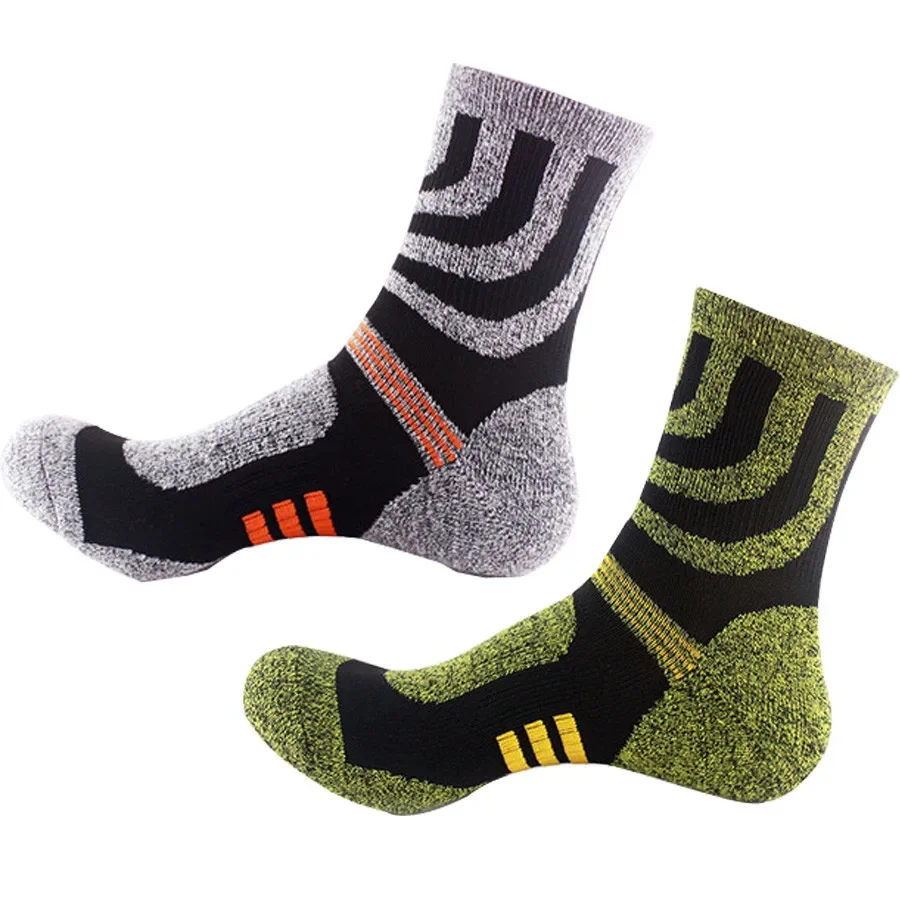 Men Winter Warm Wool Cashmere Socks Thick Pile Thermal Snow Socks Seamless Boot Socks for Climbing Hiking Sleeping Sports