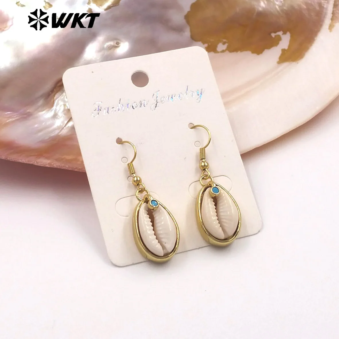 

WT-MPE178 Lovely Cowrie Shell&Turquoise Stone Beads Hook Earrings 18k Gold Plated Vintage Accessory Fine Gifts