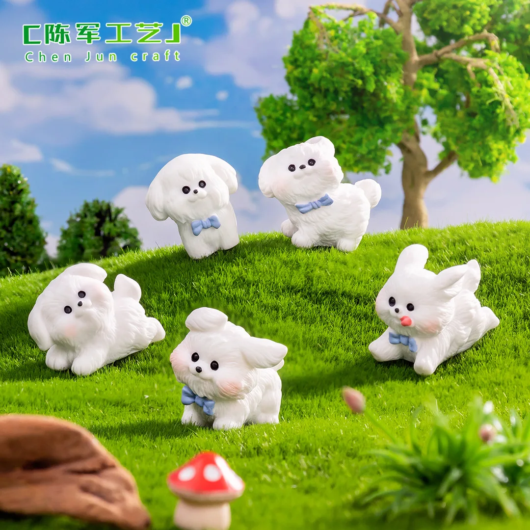 

1 Pcs Cute Running White Dog DIY Decorative Accessory Mini Car Desk Small Ornament