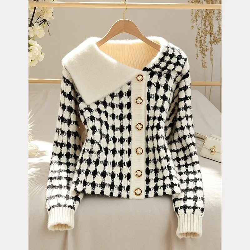 

Lapel Plaid Sweater Jacket Women's Autumn Winter Fashion Knitted Outer Wear Super Nice Inner single-breasted Chic Sweater XQ47