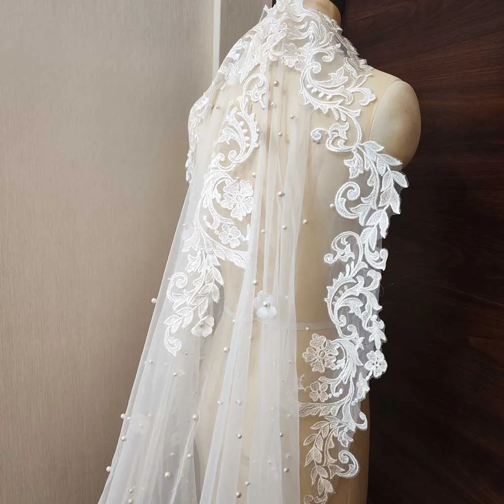 Pearls Wedding Veil with 3D Flower Lace Appliques on Head Bridal Veil with Mantilla Comb Ivory Veil For Bride