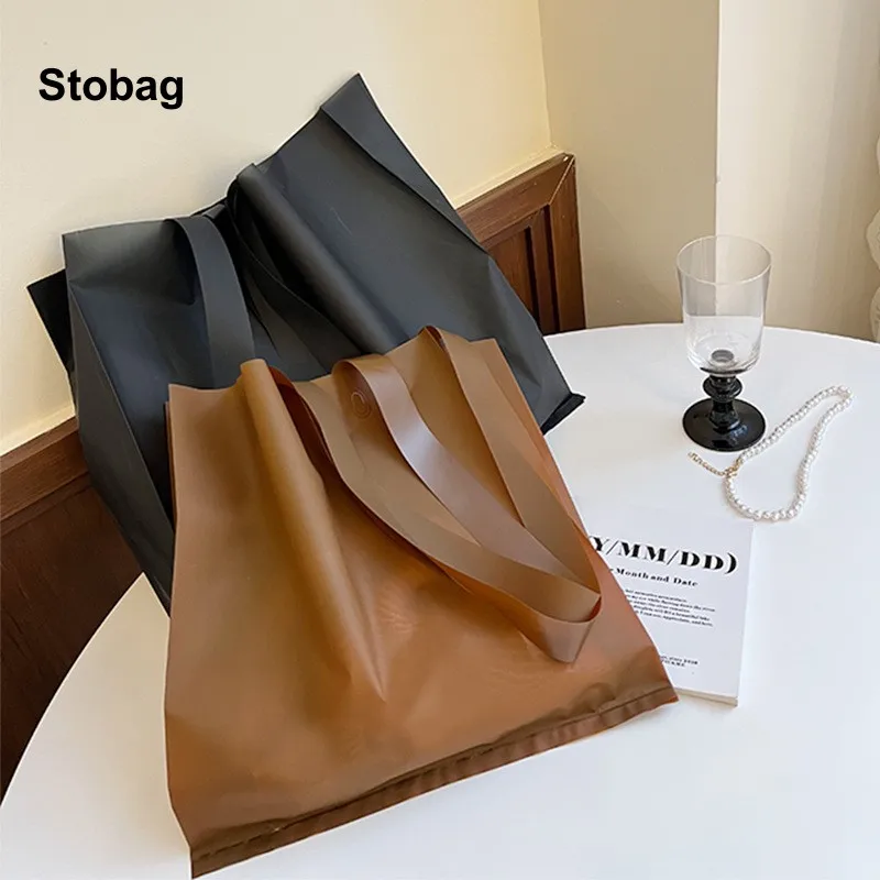 StoBag 50pcs Wholesale Frosted Black Woman\'s Shopping Tote Bags Clothing Gift Packaging Fashion Portable Custom Logo(Extra Fee)