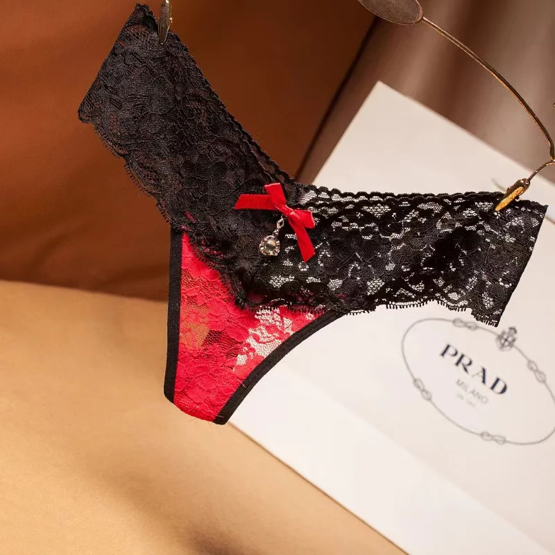 

Сексуальные женские стринги с вышивкой и вырезами, жаккардовые женские трусики для вечеринок и отпуска