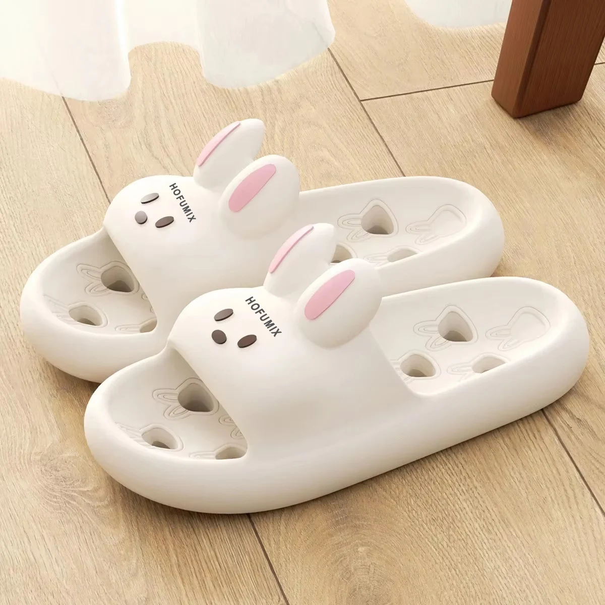 HOFUMIX Bath slippers Cute Bunny Slides, Unisex Couple Bathroom Slippers, Non-Slip Drainage Indoor Outdoor Sandals for Home