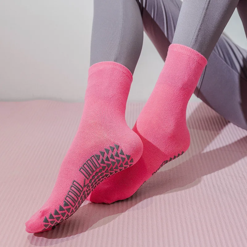 

Cotton Yoga Socks Non-slip Sweat-absorbing Breathable Mid-tube Pilates Sports Fitness Socks Dance Training Socks Women