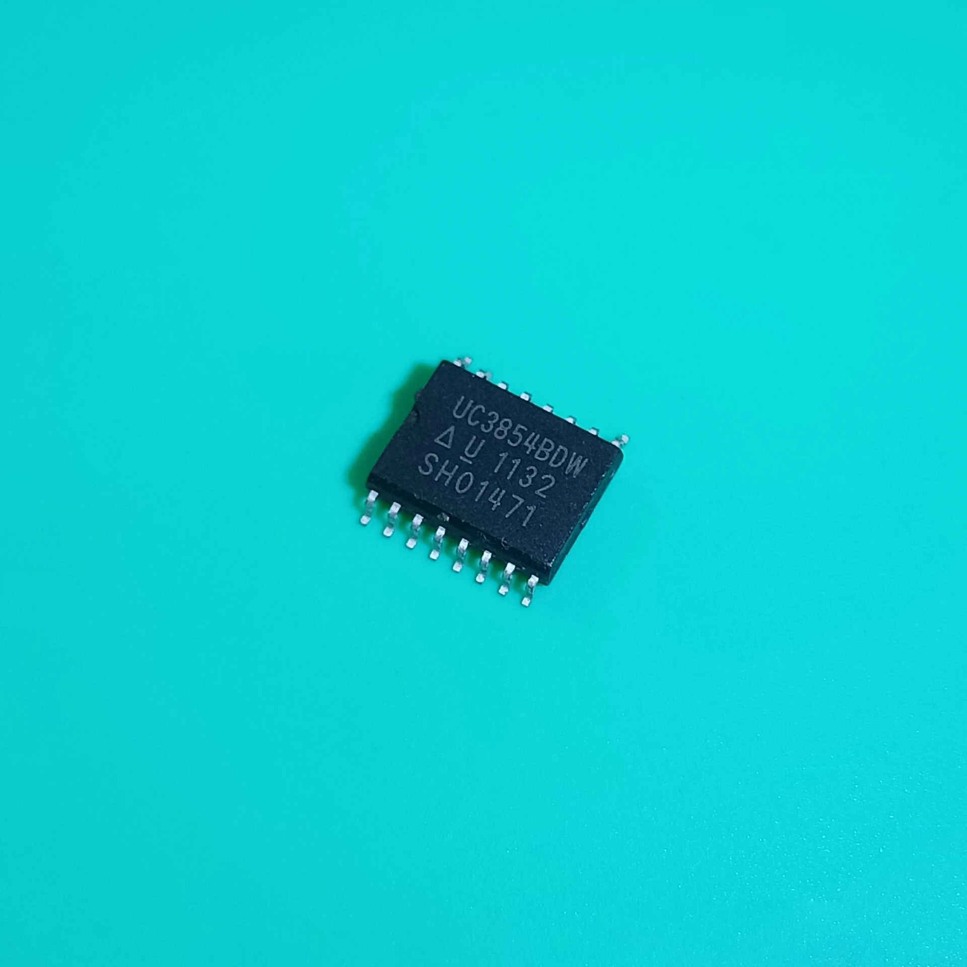 2pcs/lot UC3854BDW TR SOP16 UC3854 BDW IC PFC CTR AVERAGE 120KHZ 16SOIC UC3854BDWTR UC 3854BDW 3854 UC3854BDWR