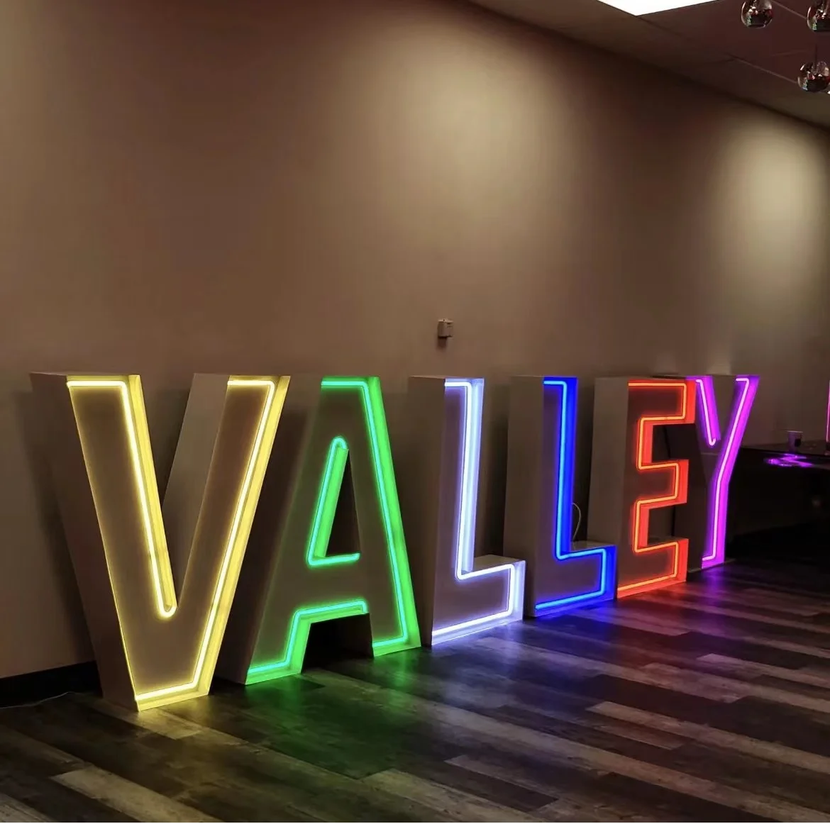 Metal Lighting Digital Boat Marquee Neon Alphanumeric Outdoor Waterproof Metal Light Emitting Diode Marquee Alphanumeric