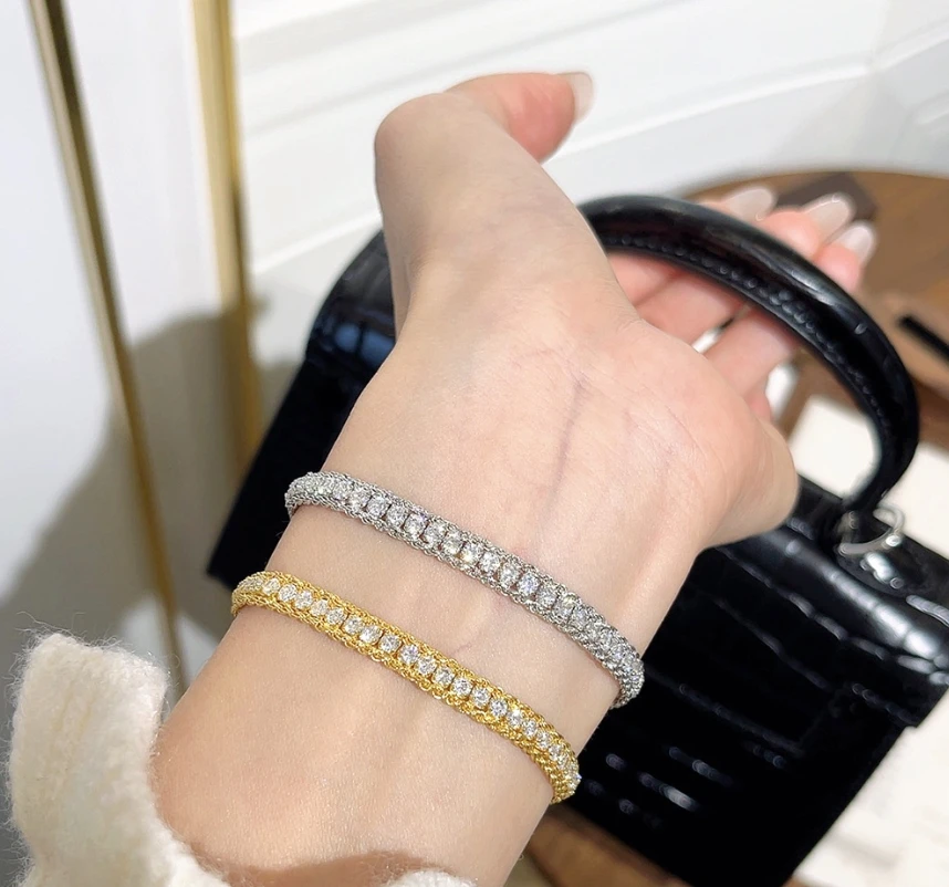 

Bright Stars S925 pure silver light luxury retro french twisted lace full diamond bracelet hand jewelry