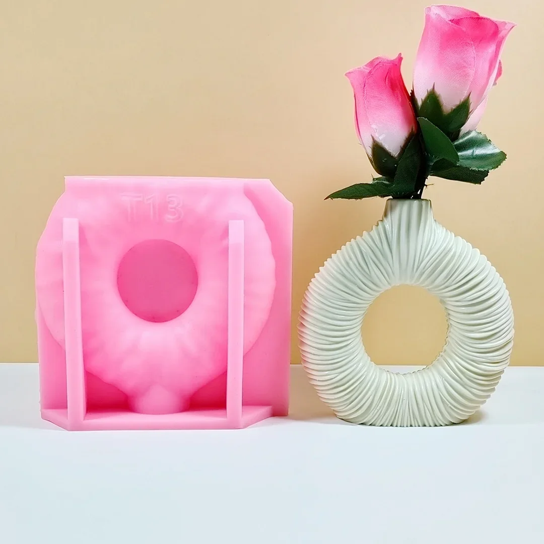 14-24cm large Folded Striped Donut Vase Resin Silicone Mold Wave Striped Vase Concrete Cement Gypsum Mold Geometric Vase Mold