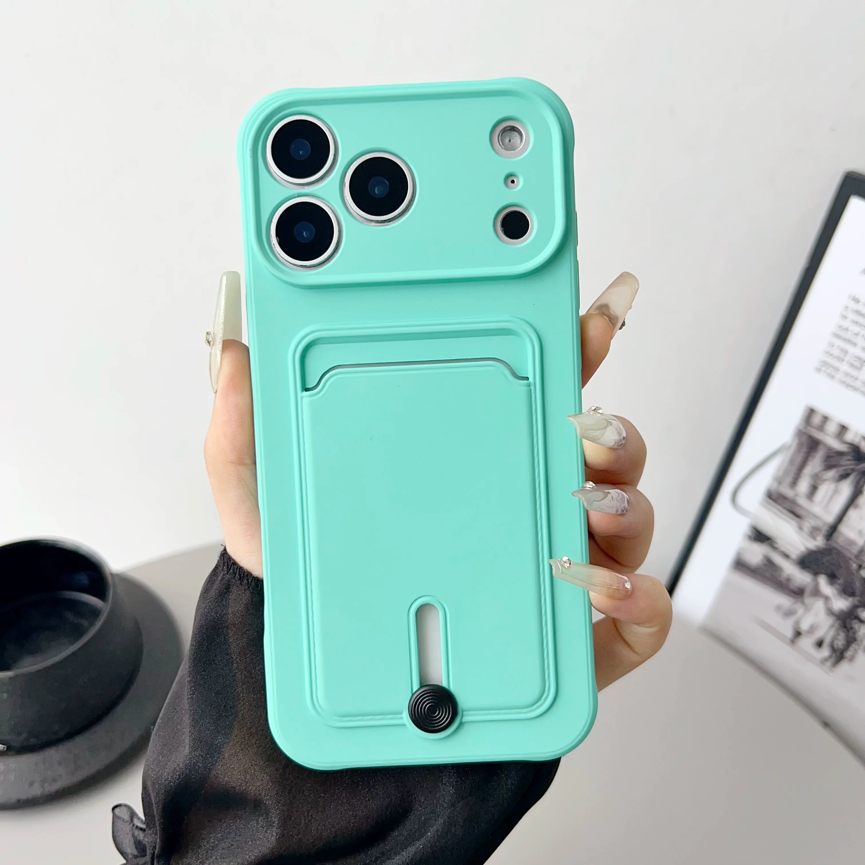 Donker kersenkleurige siliconen telefoonhoes met kaarthouder voor iPhone 18 17 16 15 14 13 Pro Max, schokbestendige achterkant