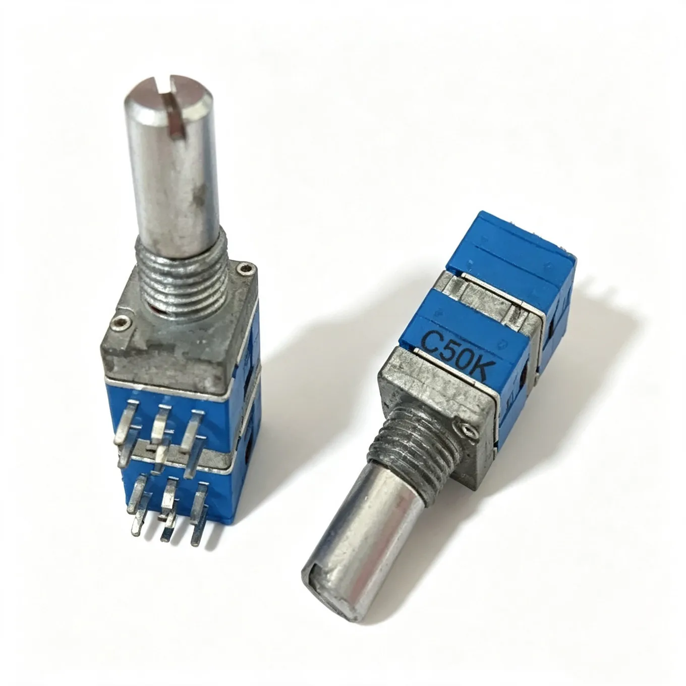 Original New 100% Quadruple Precision Potentiometer 09 Type C50KX4 Handle Length 15MM Round Shaft C50K 12Pin (SWITCH)