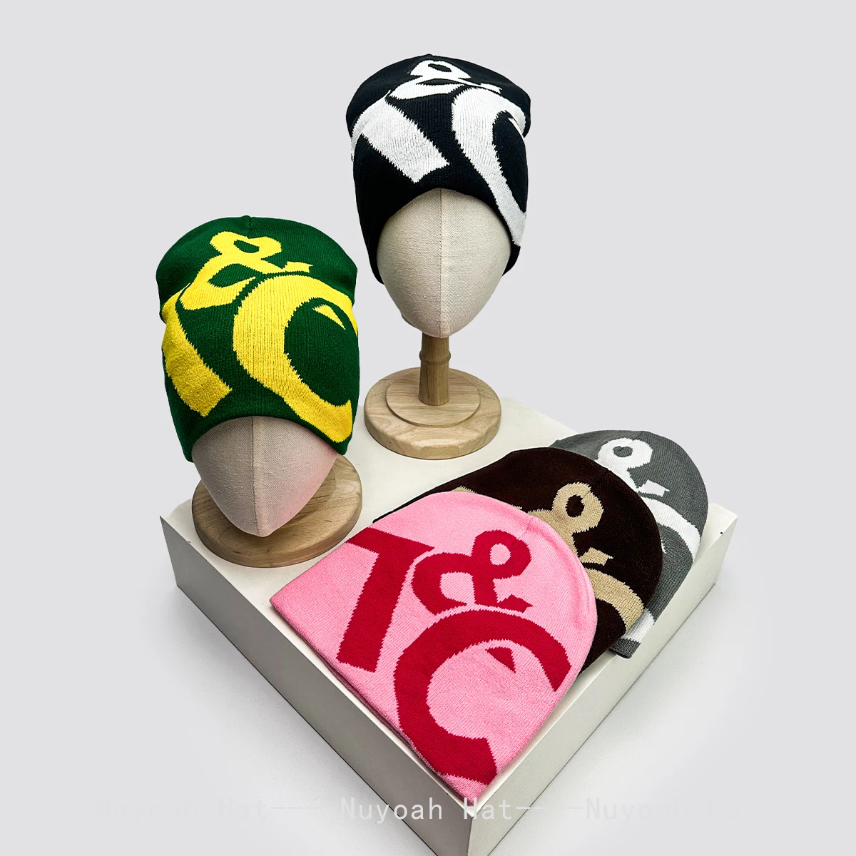 

New Men Women Simple Jacquard Large Symbol Letter Knitted Hats Warm American Street Fashion Personal Beanies Versatile Hip-hop