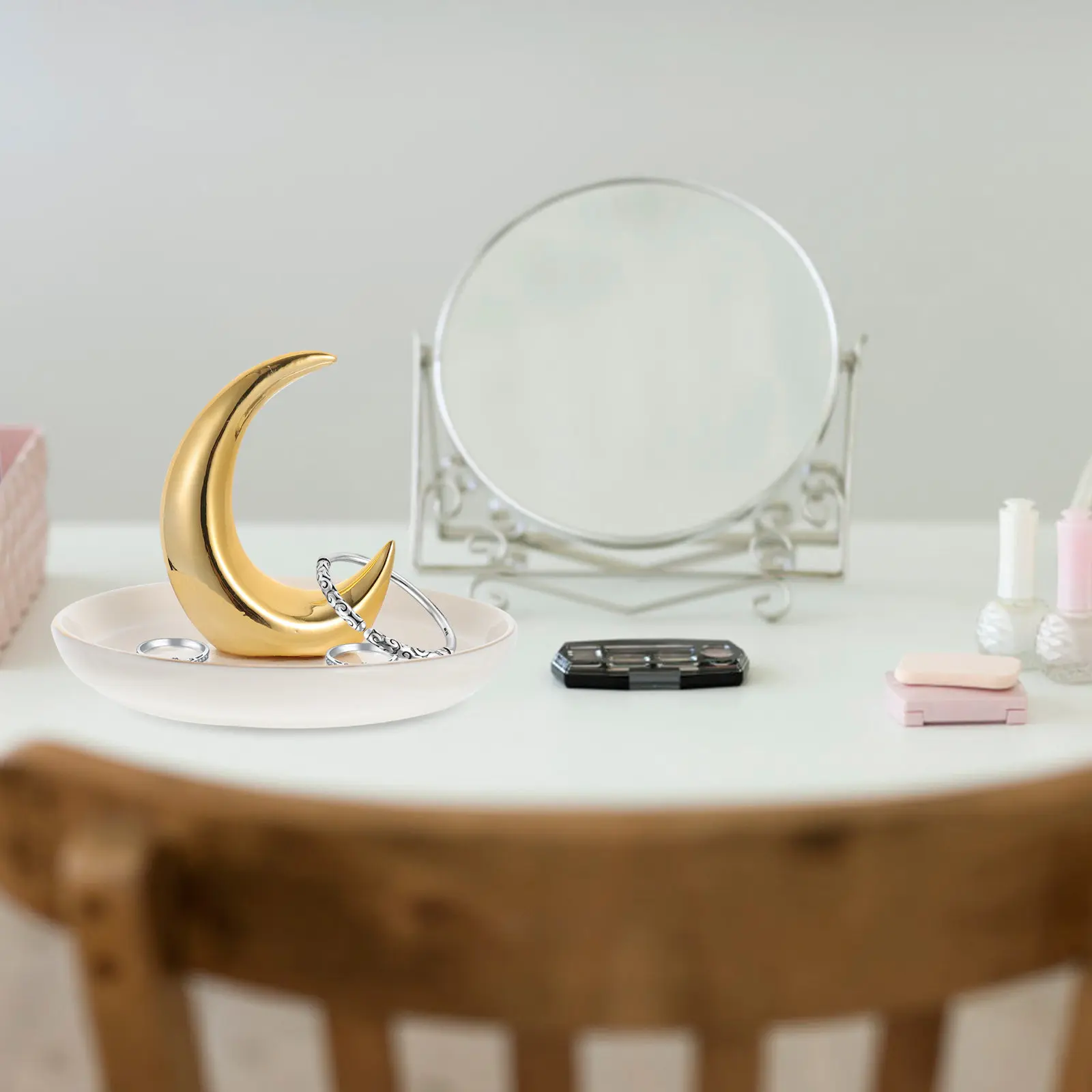 

1Pcs Ceramic Moon Tray Jewelry Organizer for Earrings Rings Bracelets Necklaces Watch Perfume Lipstick Holder Desktop Storage