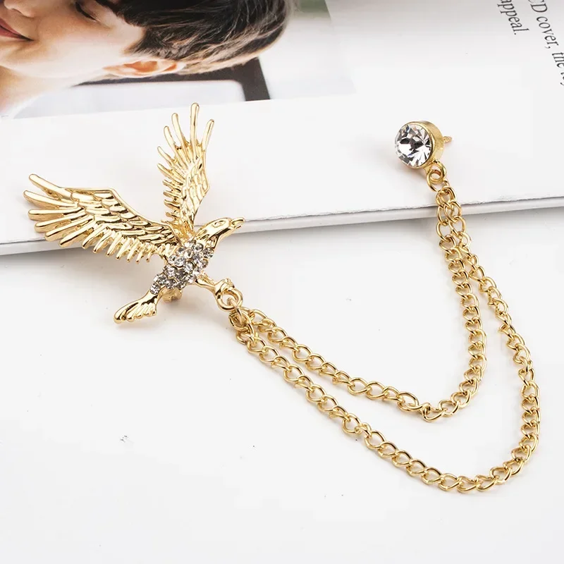 British Style Crown Angle Wings Tassel Chain Brooch Vintage Badge Cross Suit Lapel Pin Corsage Men Accessories Jewelry Luxury