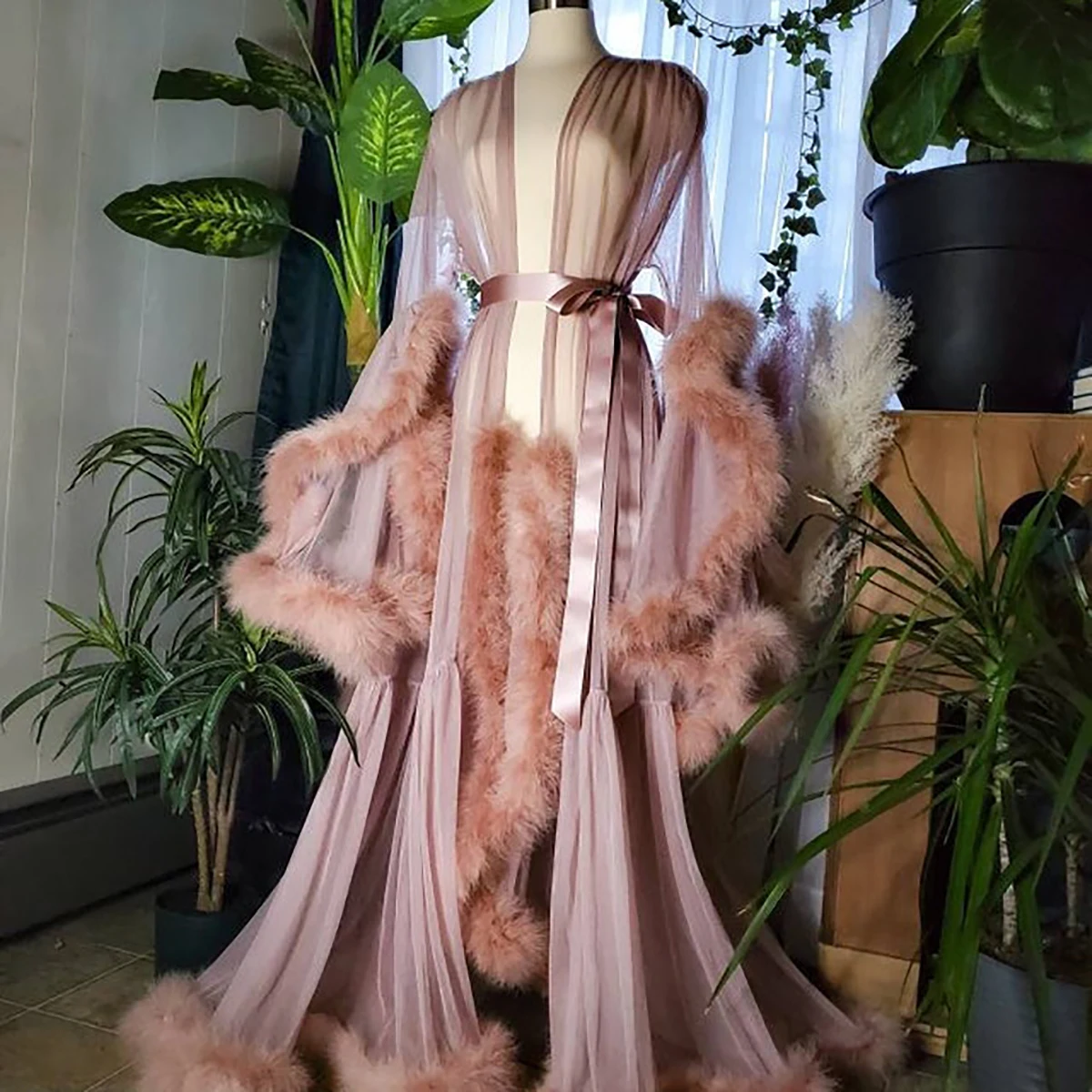 Long Bathrobe for Women Robe Sweep Train Lingerie Nightgown Pajamas Dressing Gown Luxury Feather Gowns Housecoat Tulle Nightwear