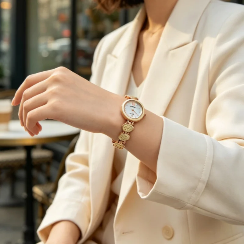 Leisure And Artistic Small Round Face Women's Steampunk Quartz Watch With Simple And Compact Dial, Versatile Women's Watch