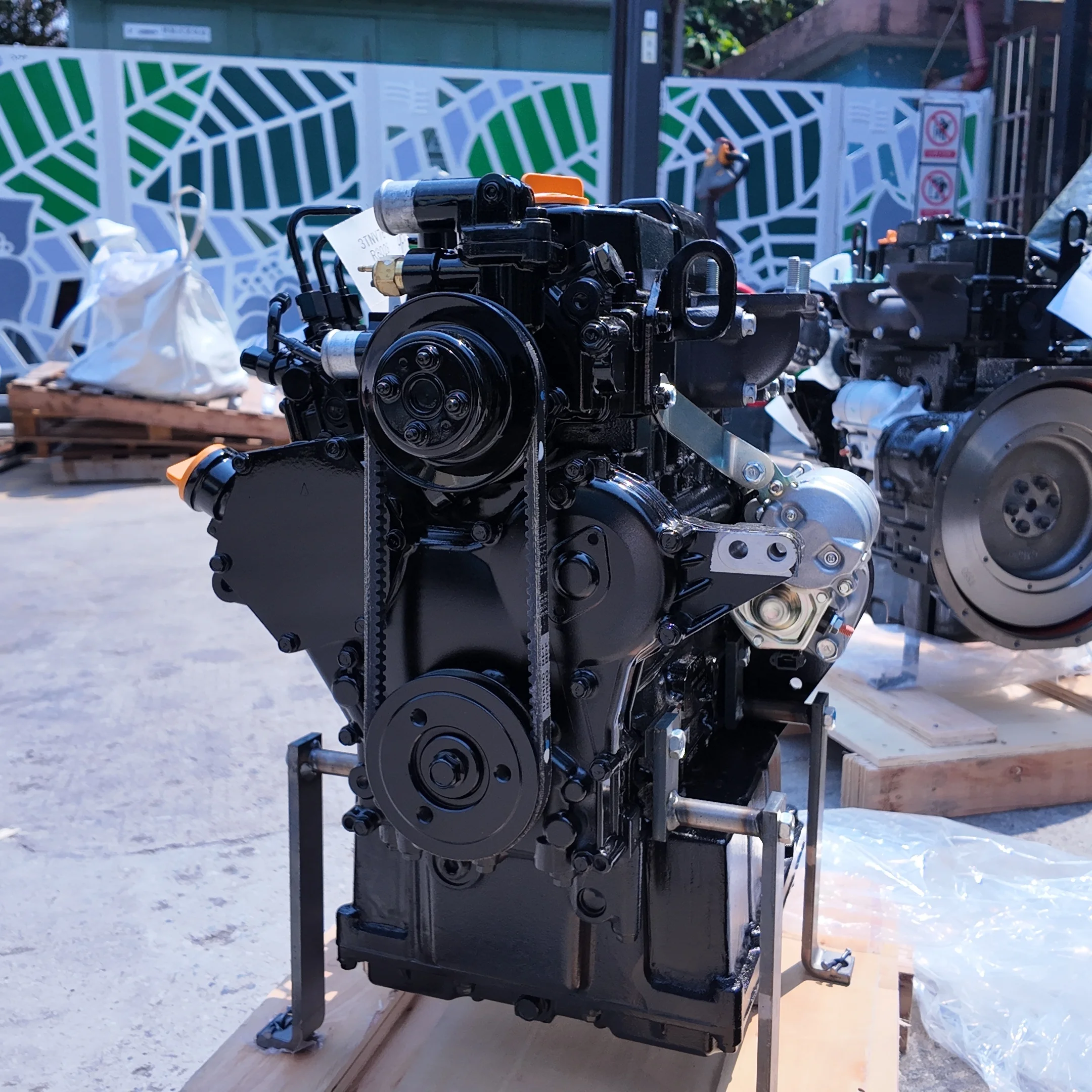 High Quality 3TNV76  Engine Motor 17.7kW 2800rpm for  Excavator Construction Machinery Parts