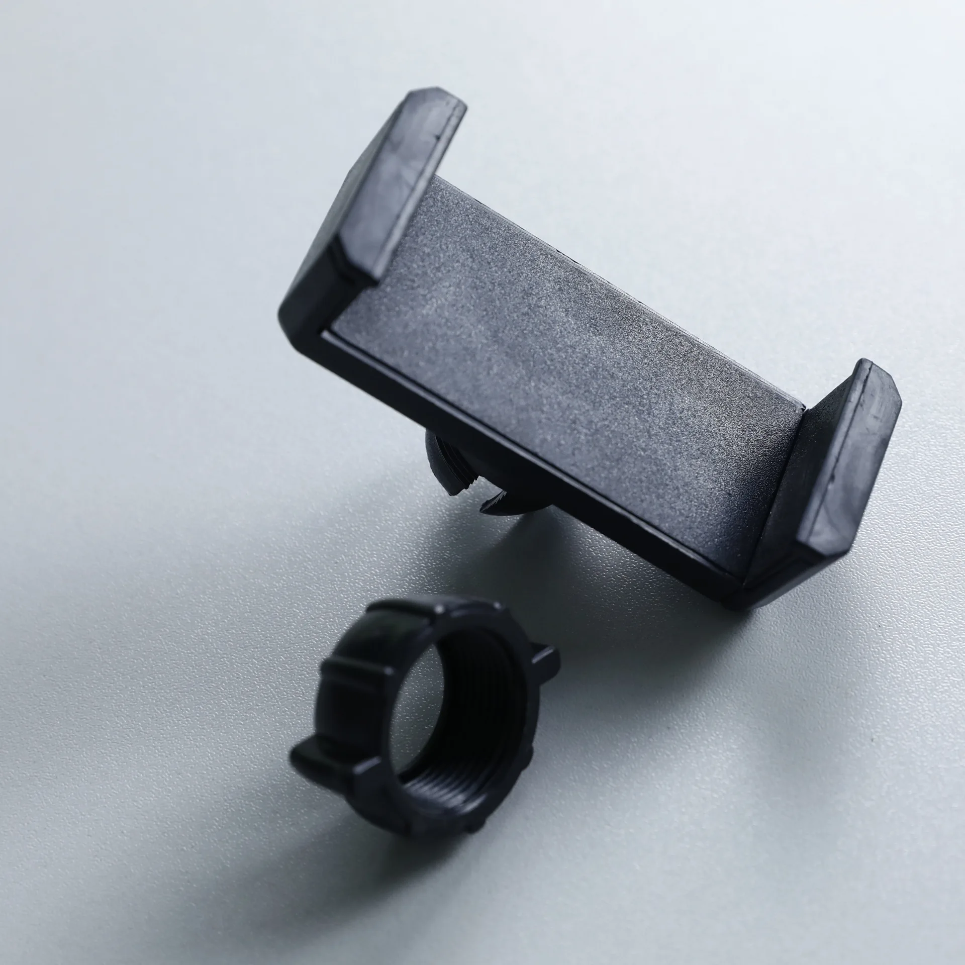 

Mobile Phone Clip Bracket Multifunctional Hose large horizontal and vertical Smartphone Live Selfie Ring Light Bracket