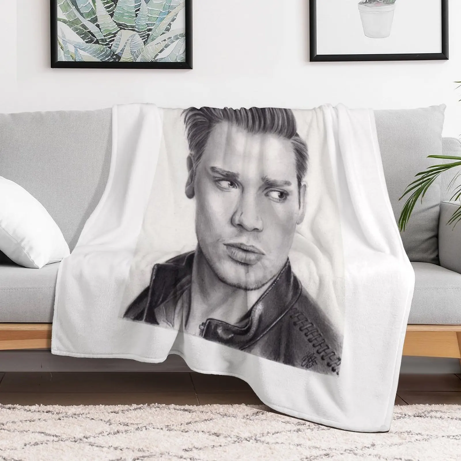 Dominic Sherwood Throw Blanket Decoratives Summer Beddings Blankets