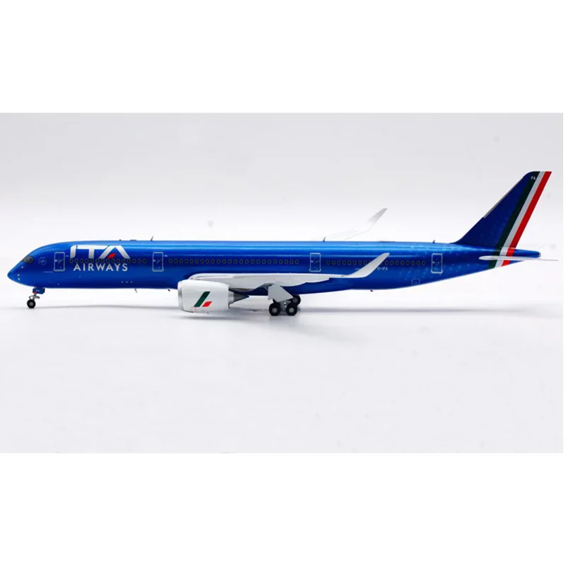 1:200 Scale Italy A350-900 EI-IFA Alloy Airplane Model Commemorative Display Ornament Toy Collection Gift