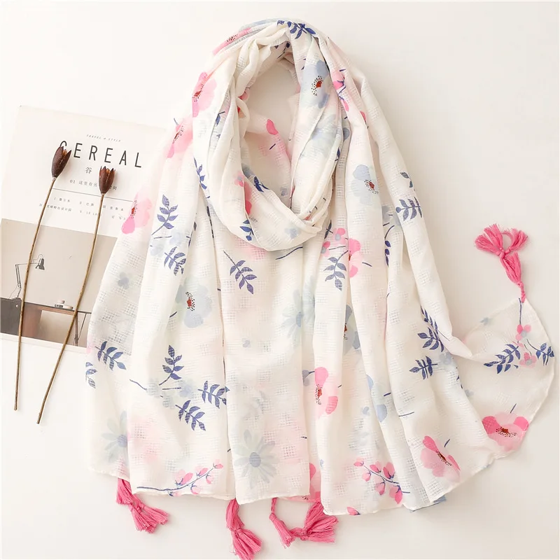 

2022 Newest Women Vintage Floral Pattern Scarf Cotton Tassel Scarf Shawls 4prints