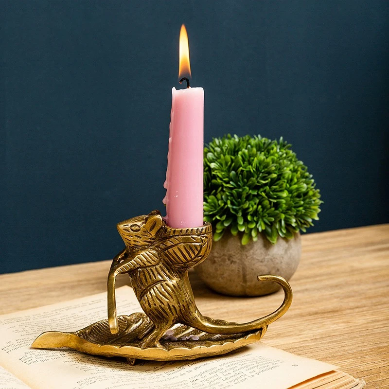 Brass Standing Mouse On Leave Candle Holder Elegant Home Tabletop Decor Copper Animal Figurines Stick Candle Holder With Handle