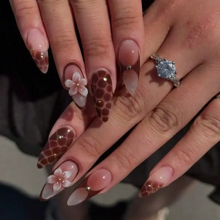 

24 шт. накладных ногтей с цветочным узором и эффектом крапчатости в стиле Y2K, многоразовые, с клеем-желе и пилочкой для ногтей, для женщин, на каждый день, для вечеринок, свиданий, фестивалей