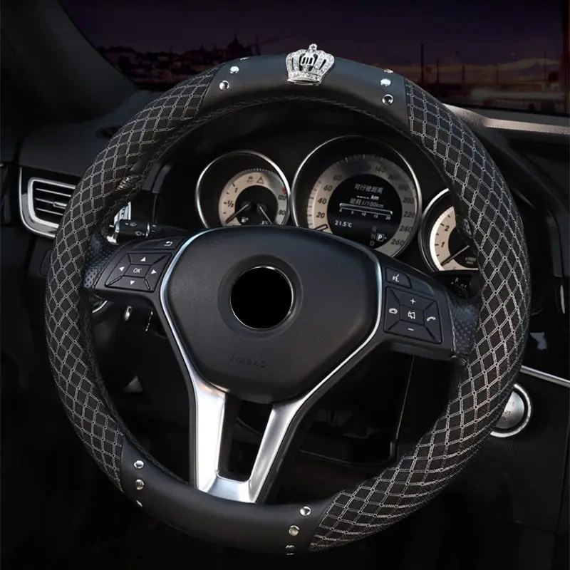 Ice silk Leather Steering Wheel Cover Queen\'s Bling Diamond with Rivets Four Seasons car handlebar Covers For Women Car Styling