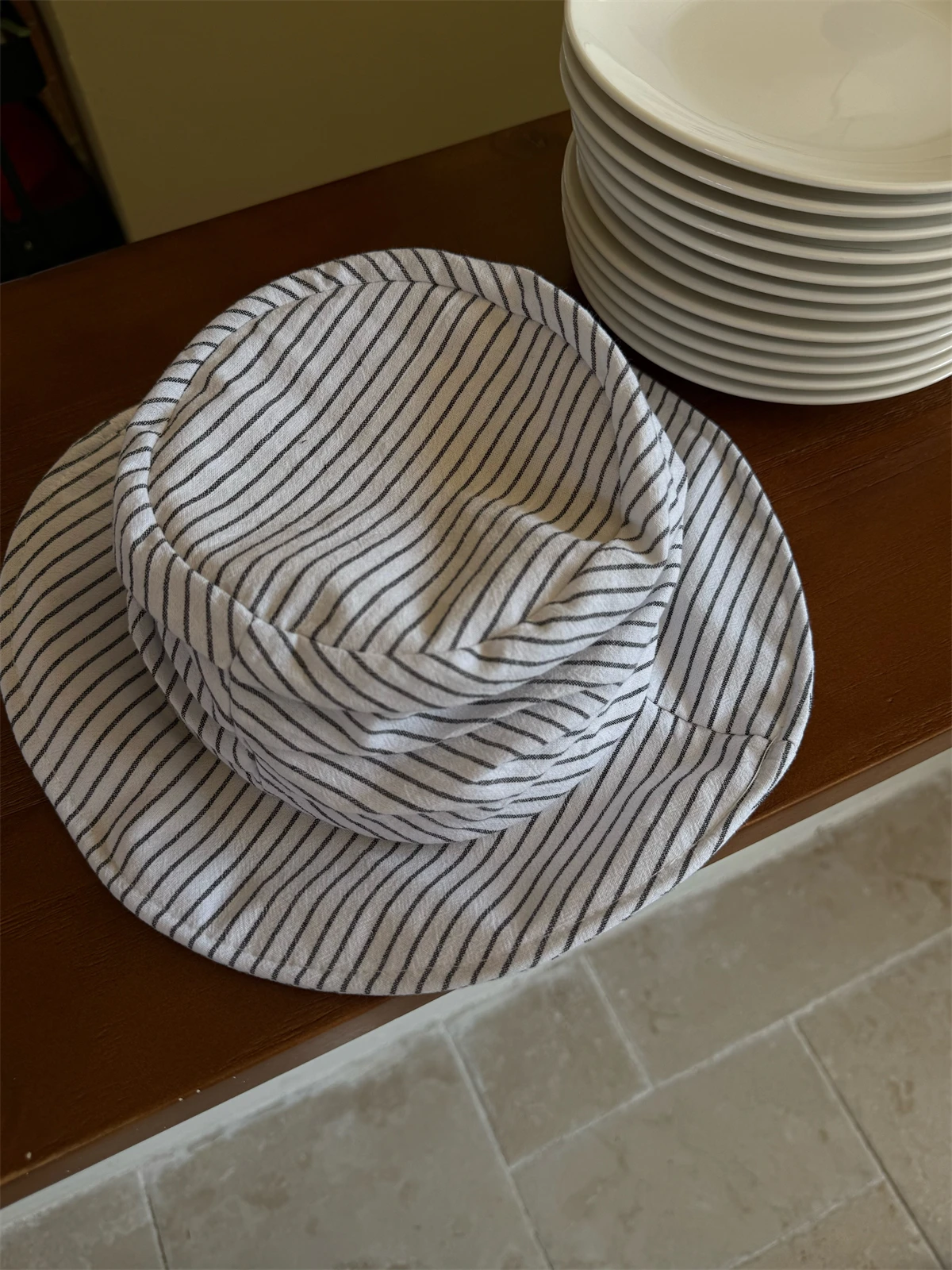 

Retro Striped Fisherman Cap Spring Summer Thin Cotton Linen Flat Top Men Women Casual Travel Hat with Pattern Design