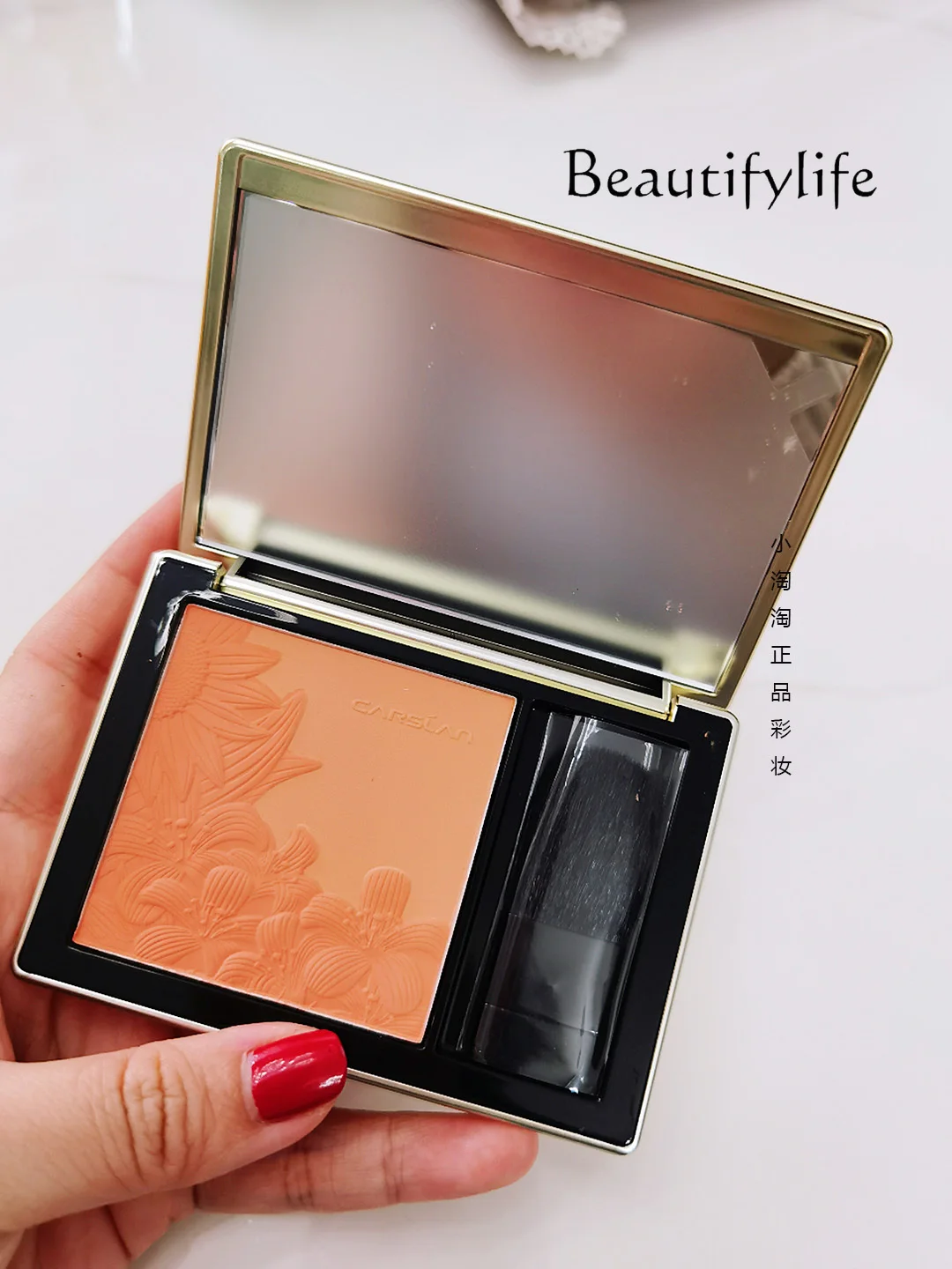 Blush, rouge, mousse, relief to enhance complexion, pink, orange grooming, natural nude makeup, delicate