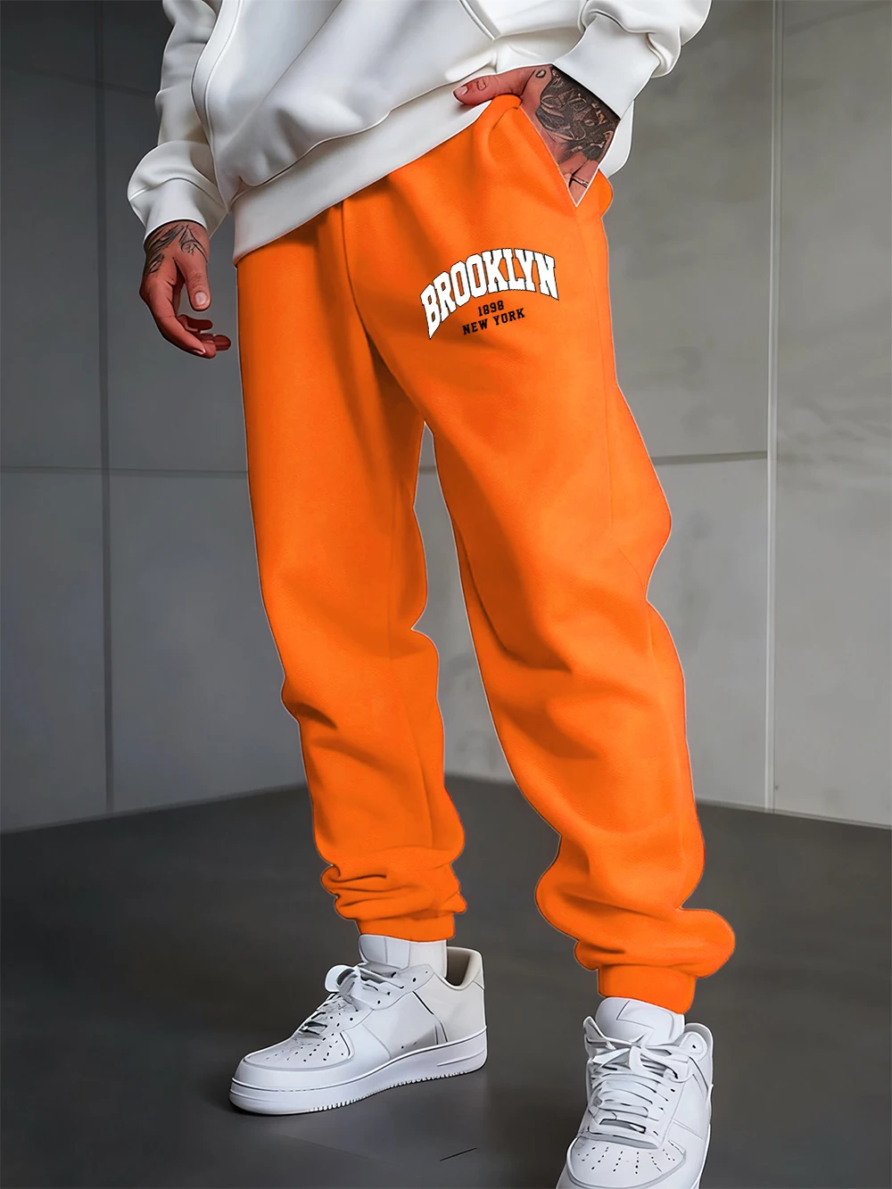 

Brooklyn 1898 New York Prints Sweatpants Men Basics Jogger Pants Comfortable Fleece Loose Trousers Autumn Winter Male Clothes