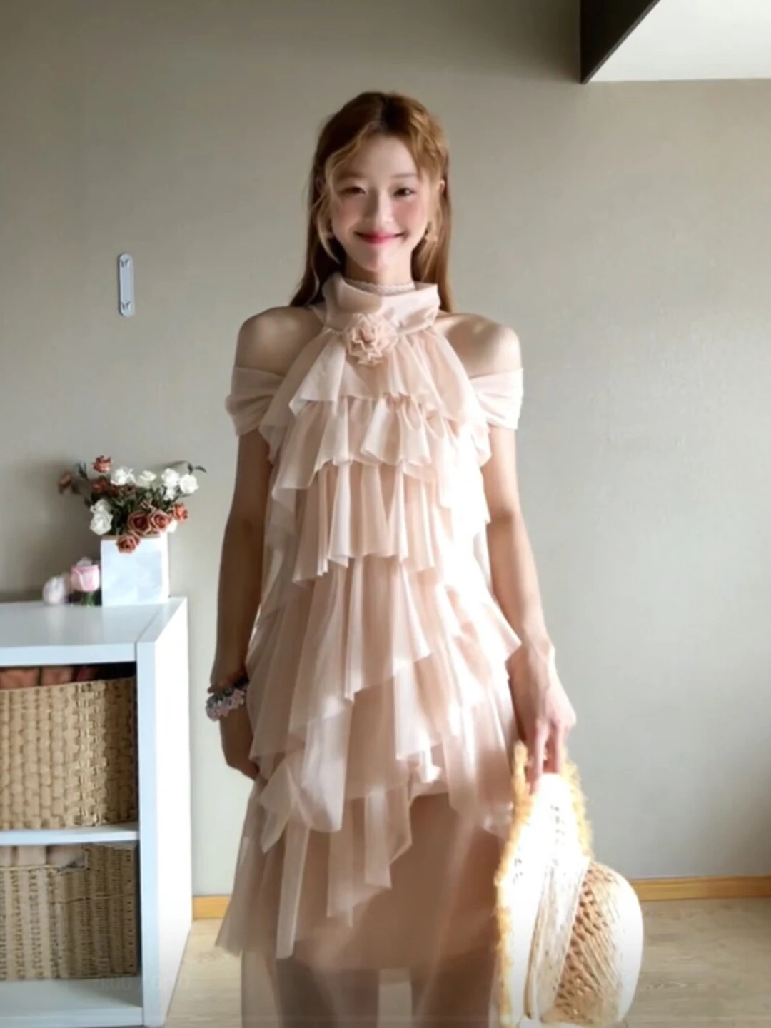

Unique Beautiful Hanging Neck Top Half Skirt Two Piece Set Anti Aging Whole Ootd Summer 2026 Casual Comfortable Cotton Blend