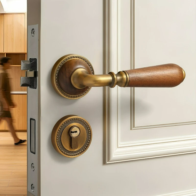 Vintage Yellow Antique Bronze Walnut Wood Handle, Antique Style Bedroom Door Lock, Universal Silent Door Lock